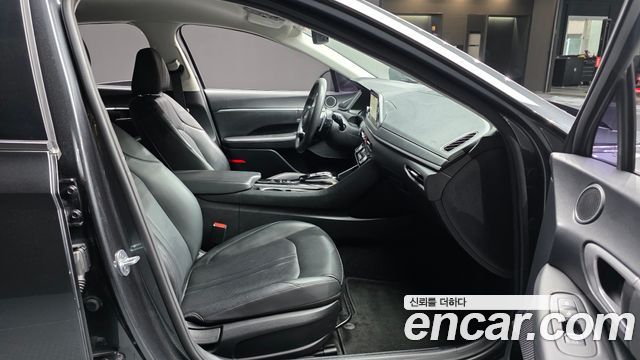 Hyundai Sonata 2020 — photo 16