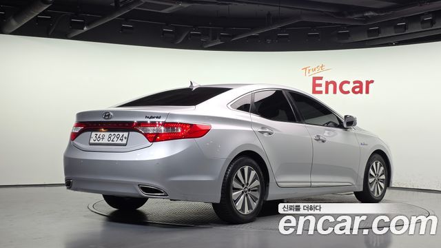 Hyundai Grandeur 2015 — photo 2
