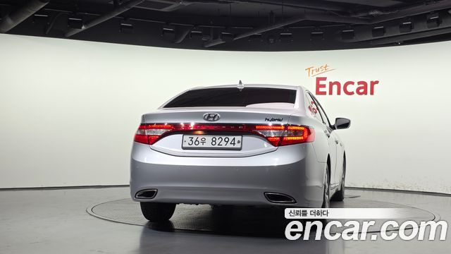 Hyundai Grandeur 2015 — photo 4