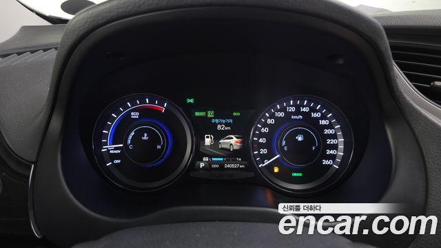 Hyundai Grandeur 2015 — photo 8