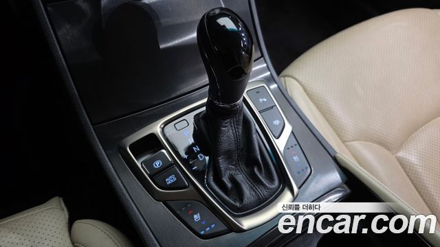 Hyundai Grandeur 2015 — photo 9