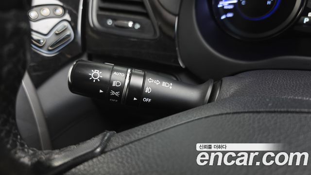 Hyundai Grandeur 2015 — photo 16