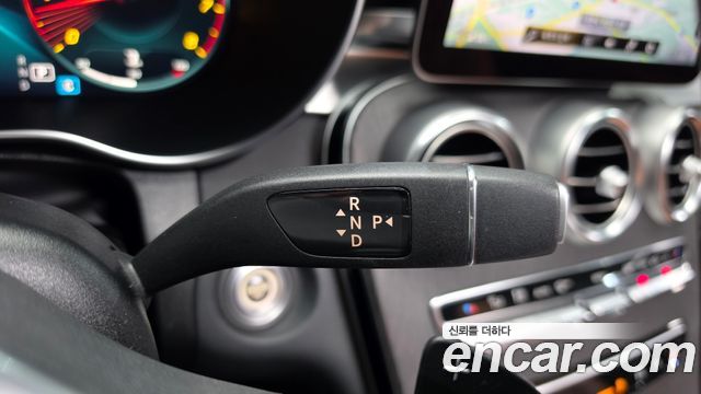 Mercedes-Benz GLC-Class 2022 — photo 12