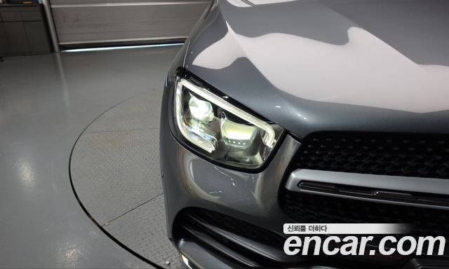 Mercedes-Benz GLC-Class 2022 — photo 8