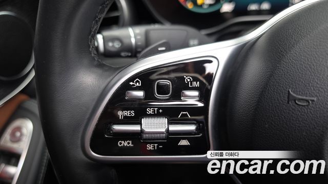 Mercedes-Benz GLC-Class 2022 — photo 27