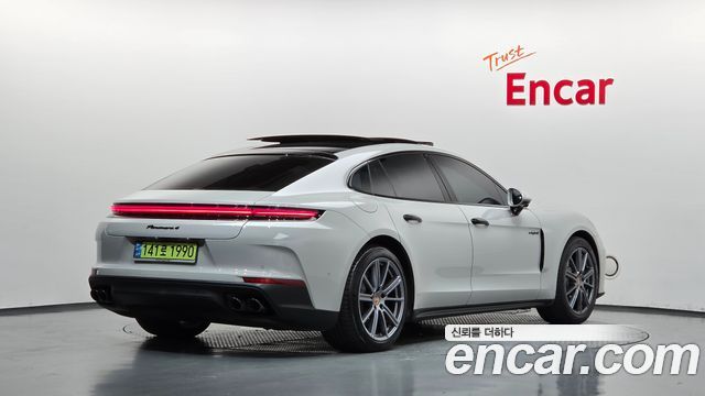 Porsche Panamera 2025 — photo 2