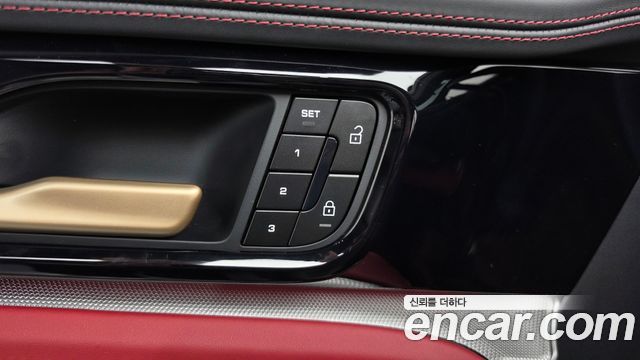 Porsche Panamera 2025 — photo 19
