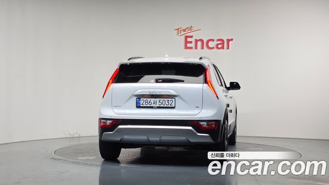 Kia Niro 2024 — photo 4