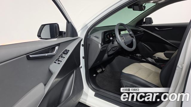 Kia Niro 2024 — photo 13