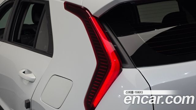 Kia Niro 2024 — photo 9