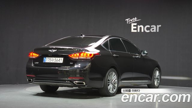 Genesis G80 2017 — photo 2