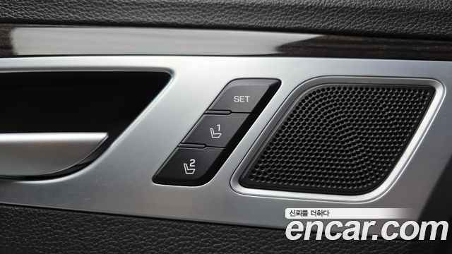 Genesis G80 2017 — photo 12