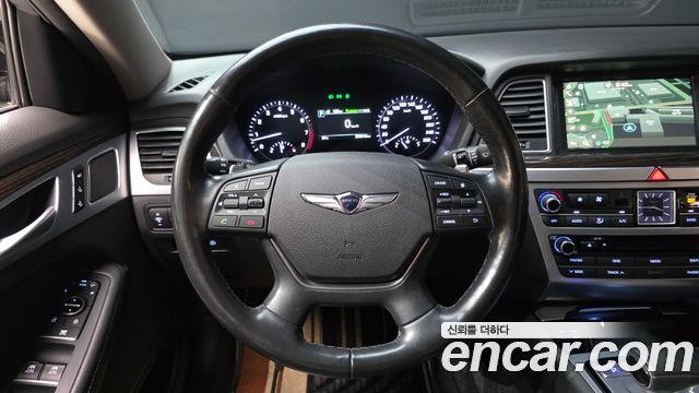 Genesis G80 2017 — photo 14