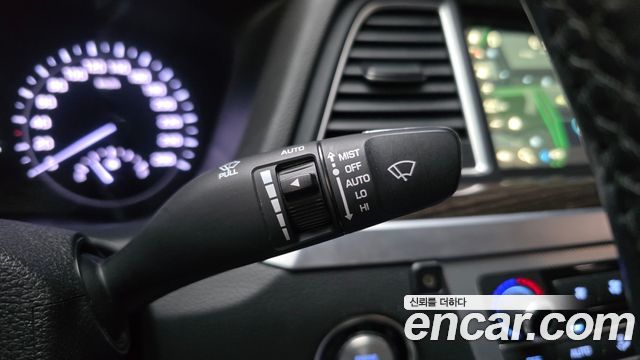 Genesis G80 2017 — photo 15