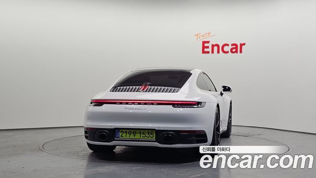 Porsche 911 2020 — photo 4
