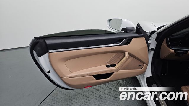 Porsche 911 2020 — photo 14