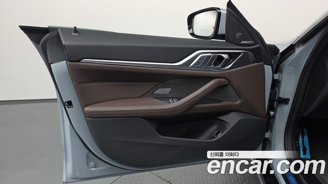 BMW 4-Series 2024 — photo 14