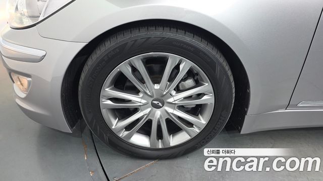 Hyundai Genesis 2012 — photo 5
