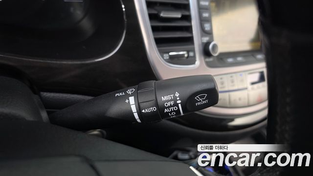 Hyundai Genesis 2012 — photo 16