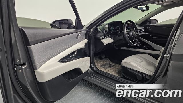 Hyundai AVANTE 2021 — photo 13