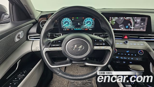 Hyundai AVANTE 2021 — photo 19