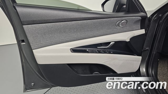 Hyundai AVANTE 2021 — photo 14