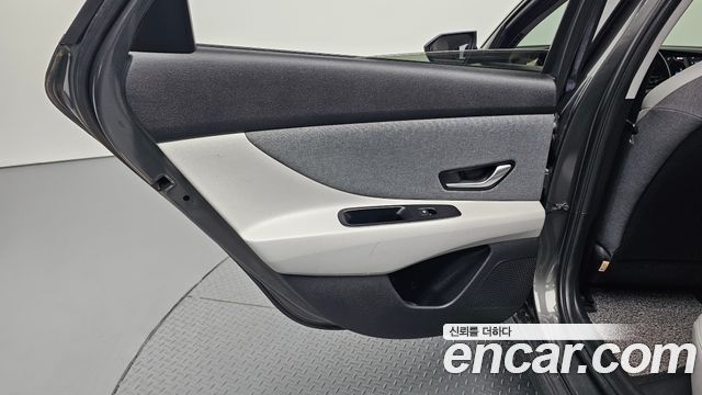 Hyundai AVANTE 2021 — photo 15