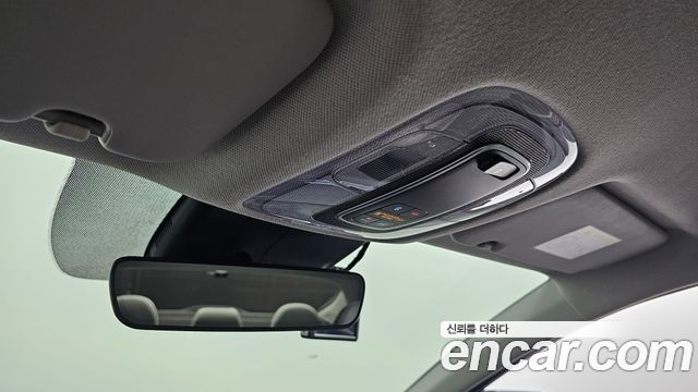 Hyundai AVANTE 2021 — photo 32