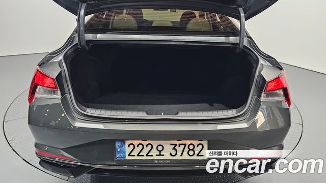 Hyundai AVANTE 2021 — photo 33