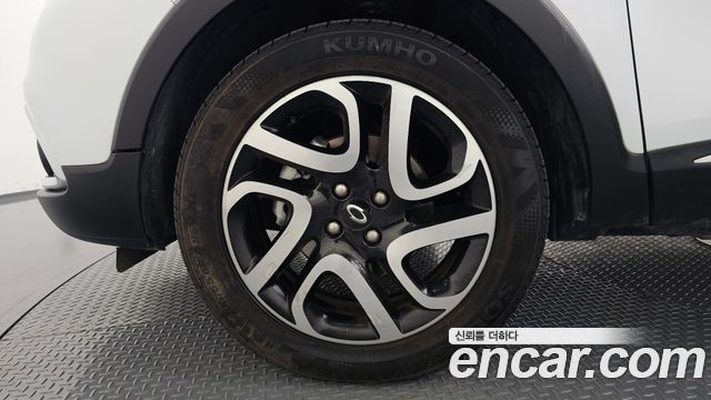 Renault Korea QM3 2017 — photo 5