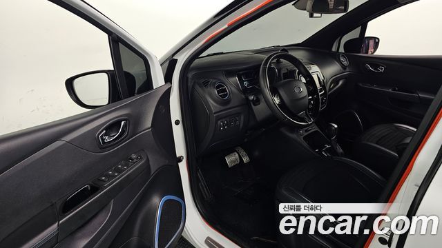 Renault Korea QM3 2017 — photo 13