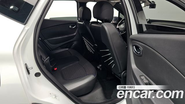 Renault Korea QM3 2017 — photo 18