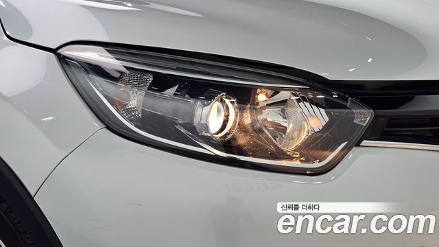 Renault Korea QM3 2017 — photo 8