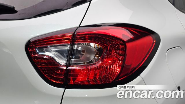 Renault Korea QM3 2017 — photo 9