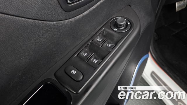 Renault Korea QM3 2017 — photo 28