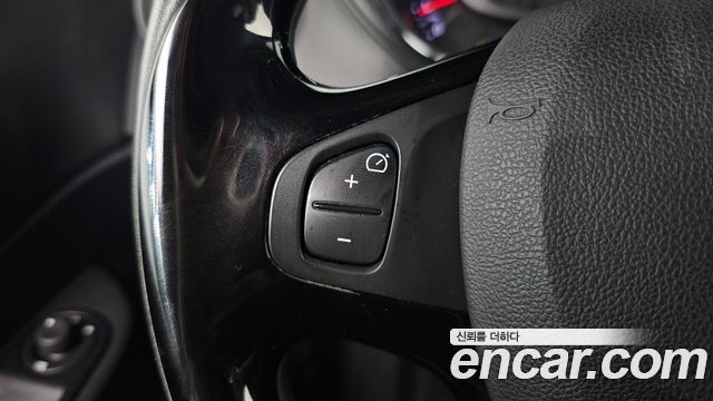 Renault Korea QM3 2017 — photo 29