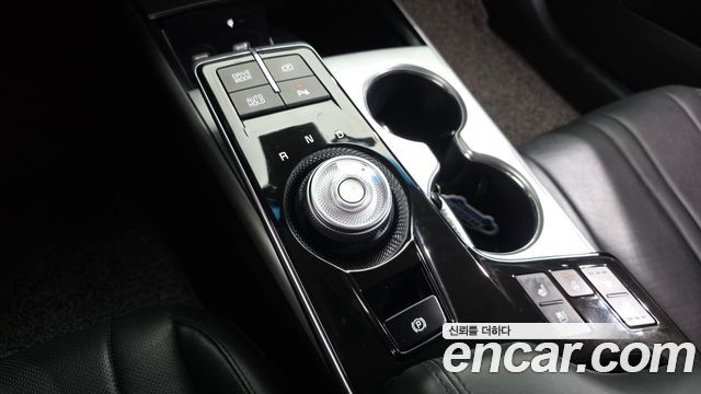 Kia K8 2022 — photo 12