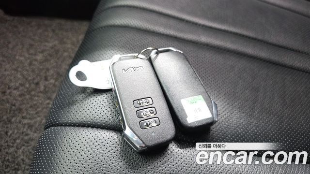 Kia K8 2022 — photo 31