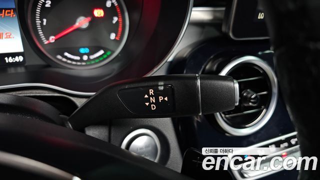 Mercedes-Benz GLC-Class 2019 — photo 12
