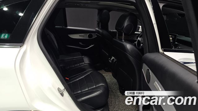 Mercedes-Benz GLC-Class 2019 — photo 18