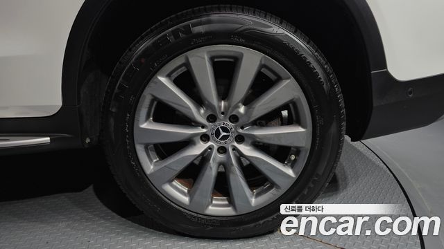 Mercedes-Benz GLC-Class 2019 — photo 7