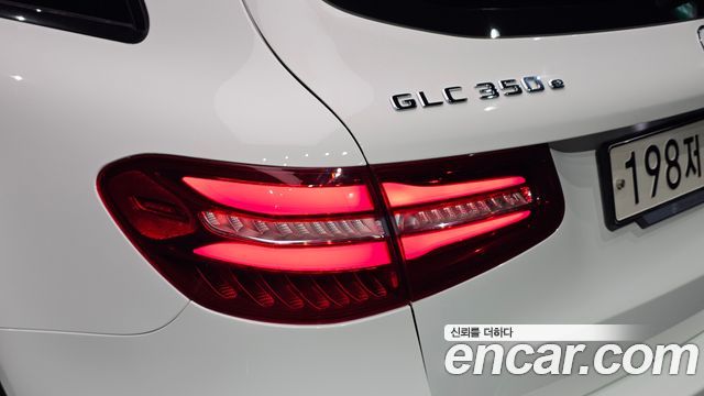 Mercedes-Benz GLC-Class 2019 — photo 9