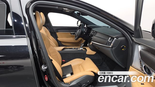 Volvo V90 2017 — photo 11