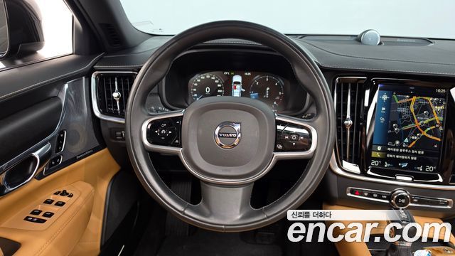 Volvo V90 2017 — photo 13