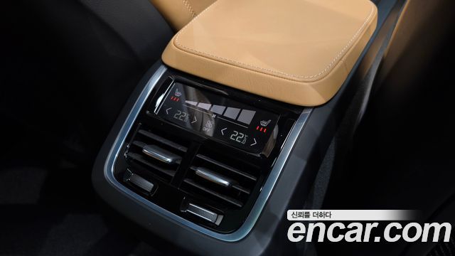 Volvo V90 2017 — photo 18