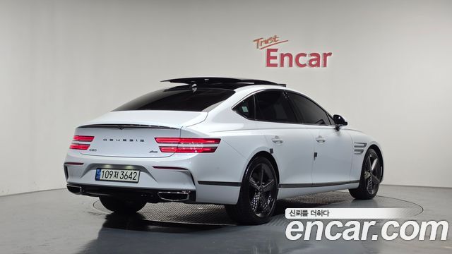 Genesis G80 2022 — photo 2