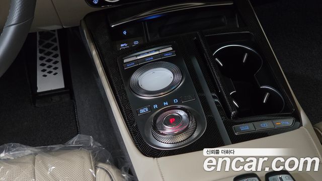 Genesis G80 2022 — photo 12