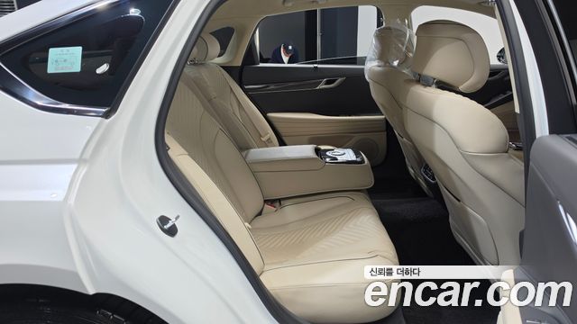 Genesis G80 2022 — photo 17