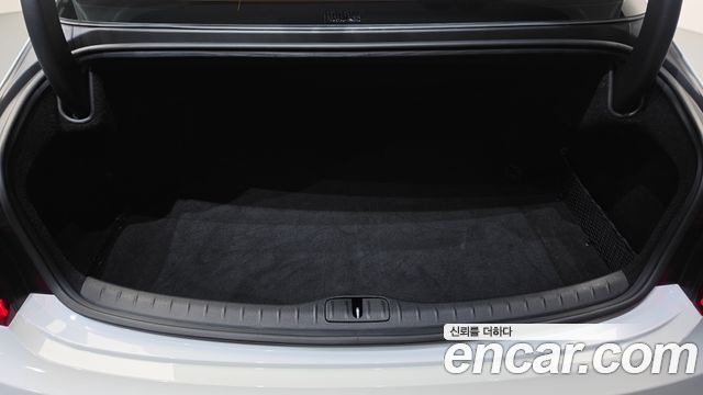 Genesis G80 2022 — photo 27