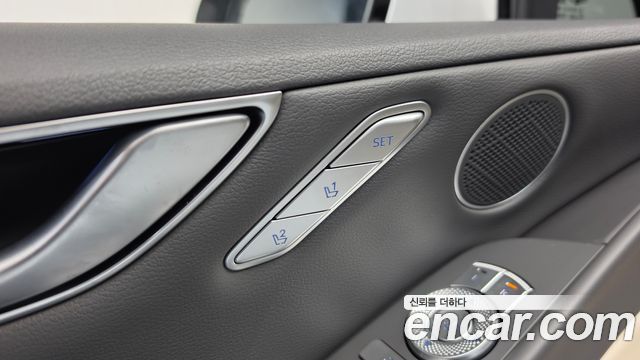 Genesis G80 2022 — photo 40